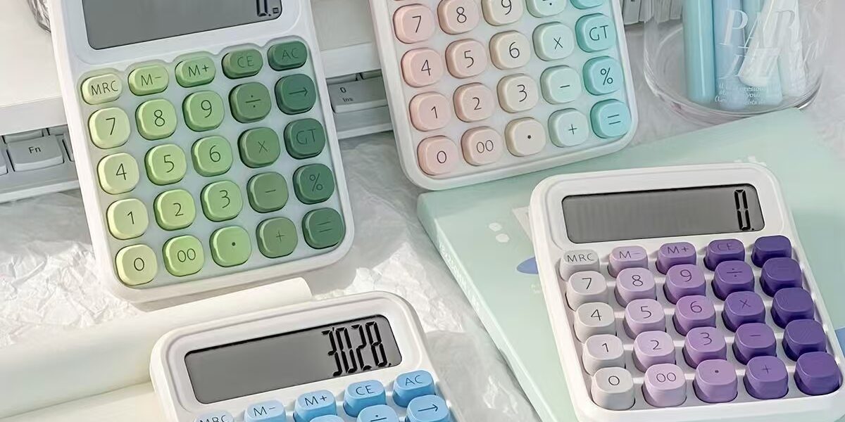 Stylish Voice Desktop Calculator with Speech Function