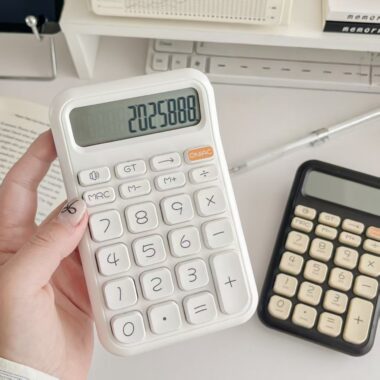 Convenient Desktop Calculator for Accounting and Finance